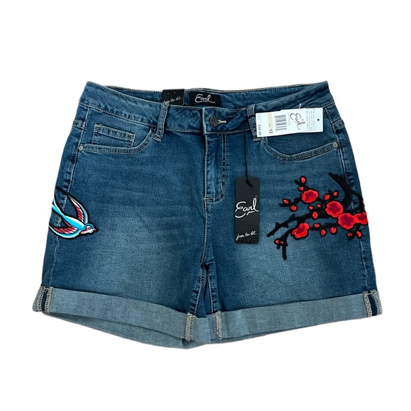 Earl Jeans Pants - NWT- Women’s Denim Earl Embroidered Stretch Short Size 12